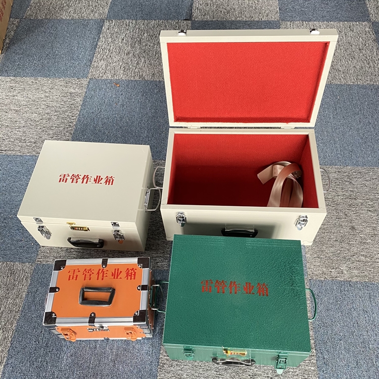 剑川爆破工程作业箱如何选择？玻璃钢与传统材质的全面对比